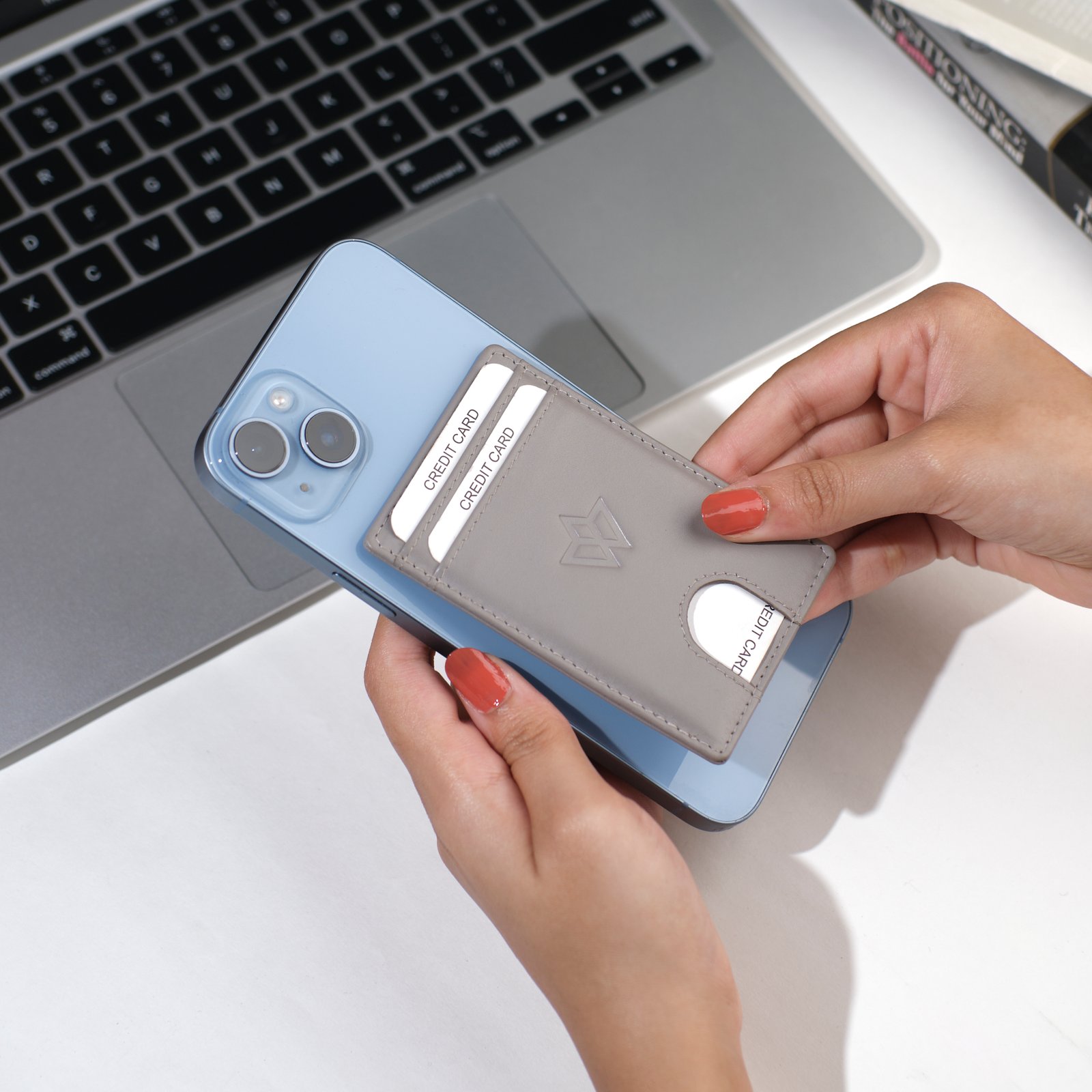 The Handy Magnetic Crushed Ice Grey - Image 2