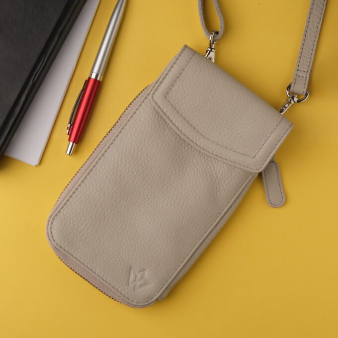 The Sidekick Plus Off White