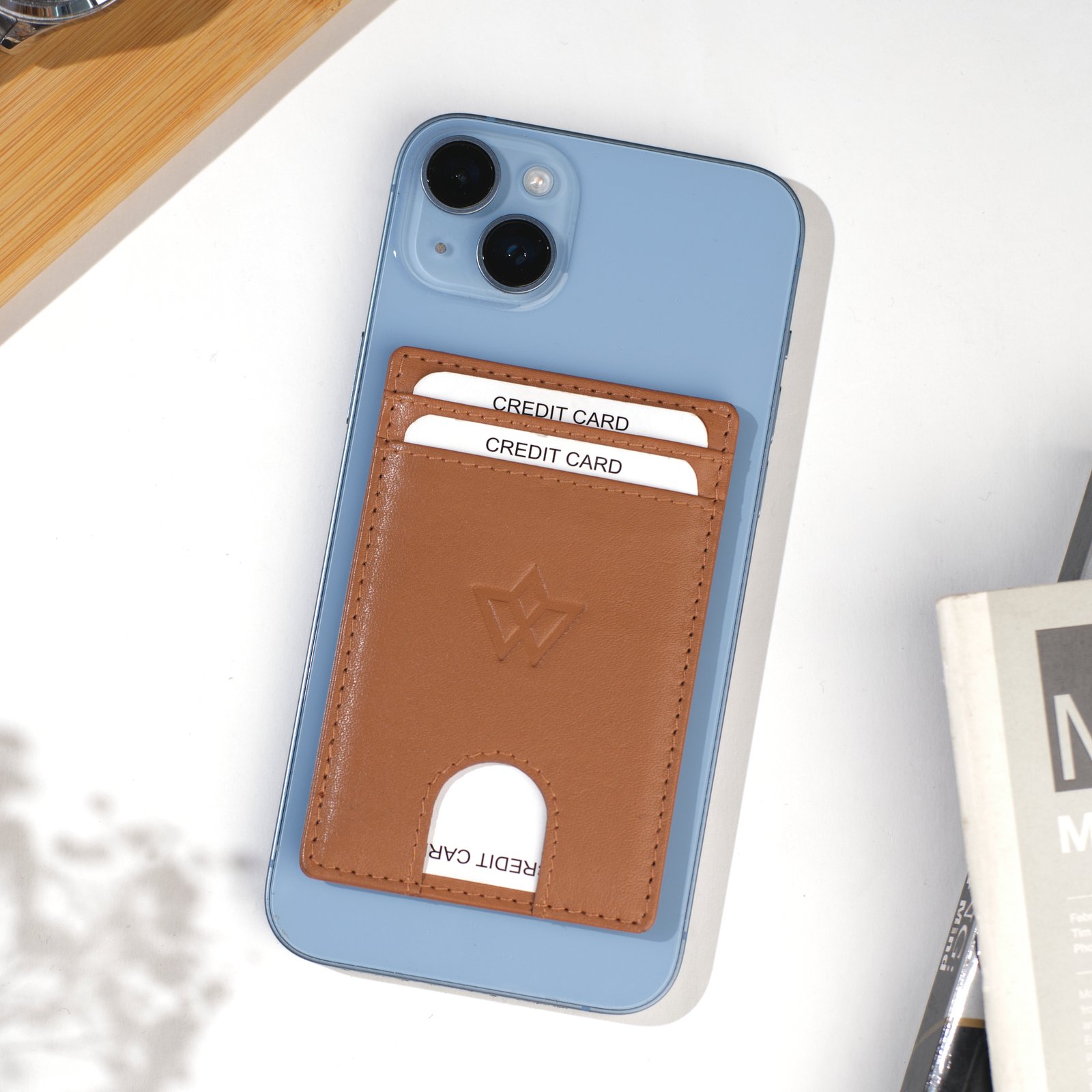 The Handy Magnetic Old Windsor Tan - Image 3