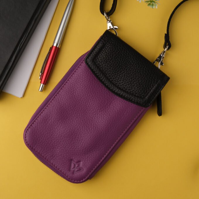 The Sidekick Plus Pruple Dalhia - Midnight Black